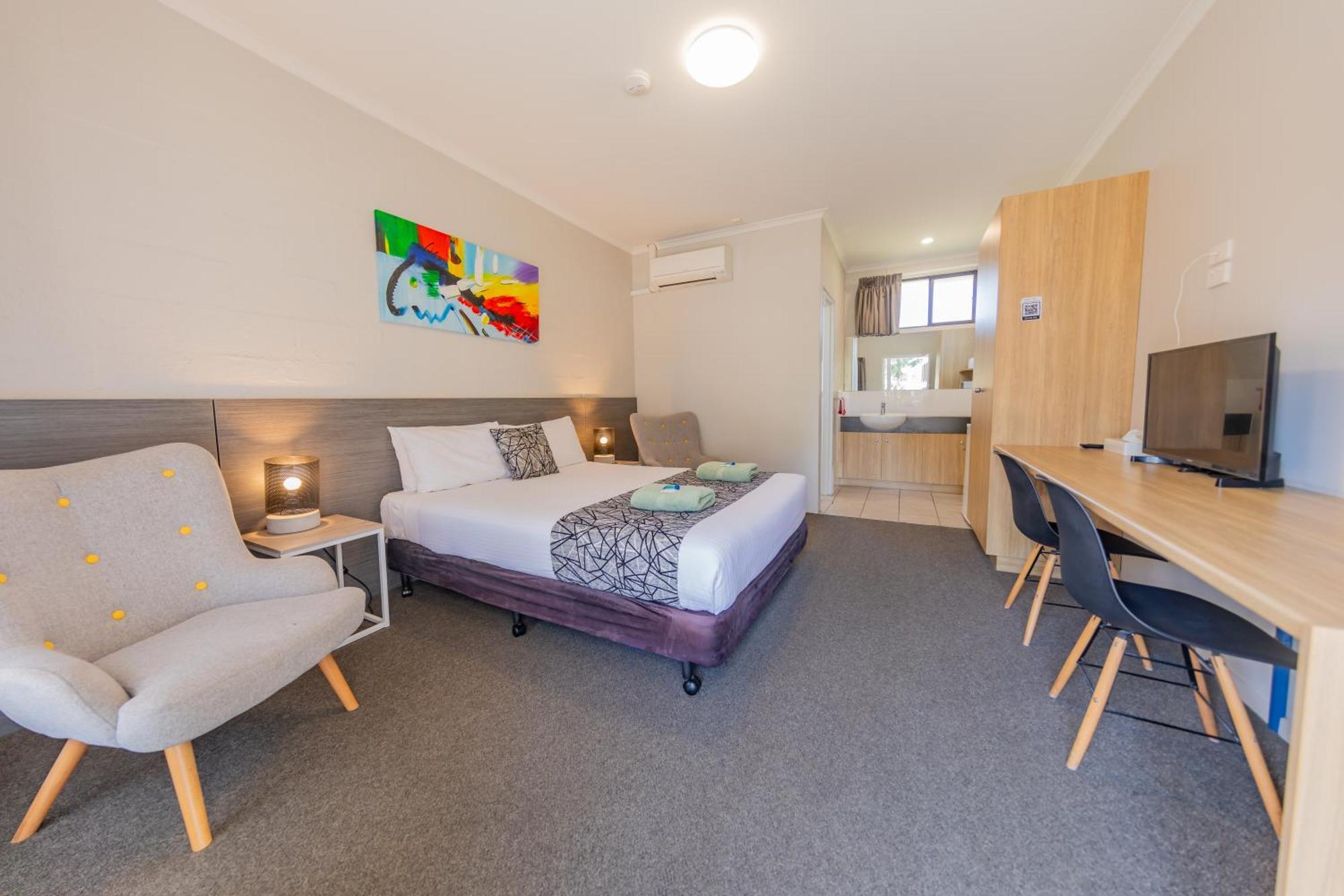 Coachman's Motel 4*