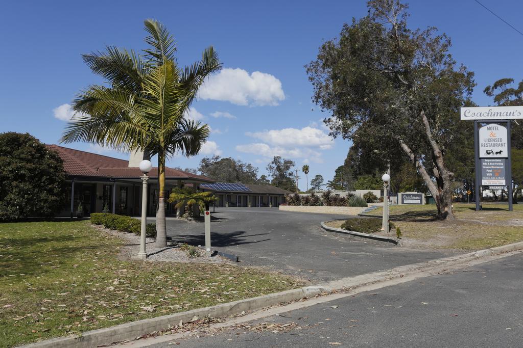 Coachman's Motel 4*